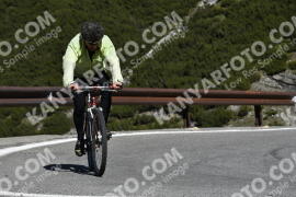 Fotó #2113244 | 10-06-2022 10:05 | Passo Dello Stelvio - Vízesés kanyar Bicajosok