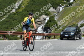 Photo #2527304 | 07-08-2022 10:23 | Passo Dello Stelvio - Waterfall curve BICYCLES