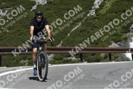 Photo #3244042 | 26-06-2023 10:36 | Passo Dello Stelvio - Waterfall curve BICYCLES