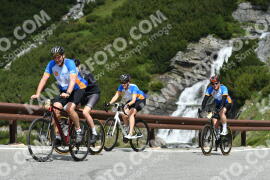 Photo #2178997 | 24-06-2022 11:00 | Passo Dello Stelvio - Waterfall curve BICYCLES