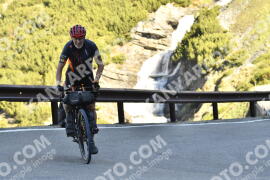 Photo #2104266 | 06-06-2022 09:05 | Passo Dello Stelvio - Waterfall BICYCLE riders
