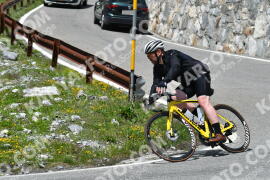 Photo #2137943 | 17-06-2022 13:47 | Passo Dello Stelvio - Waterfall curve BICYCLES