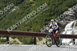 Photo #2683977 | 17-08-2022 14:58 | Passo Dello Stelvio - Waterfall curve BICYCLES