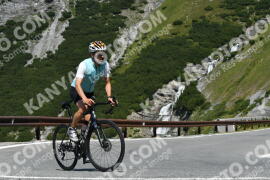 Photo #2399167 | 25-07-2022 11:19 | Passo Dello Stelvio - Waterfall curve BICYCLES