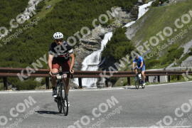Photo #3171589 | 19-06-2023 10:30 | Passo Dello Stelvio - Waterfall curve BICYCLES
