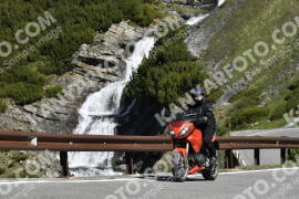 Foto #2108755 | 08-06-2022 09:55 | Passo Dello Stelvio - Waterfall Kehre