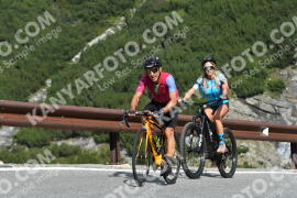 Fotó #2591879 | 11-08-2022 10:19 | Passo Dello Stelvio - Vízesés kanyar Bicajosok