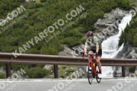 Photo #3199594 | 23-06-2023 11:49 | Passo Dello Stelvio - Waterfall curve BICYCLES