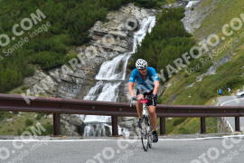 Photo #4086600 | 26-08-2023 11:25 | Passo Dello Stelvio - Waterfall curve BICYCLES
