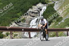 Photo #2370302 | 22-07-2022 12:19 | Passo Dello Stelvio - Waterfall curve BICYCLES