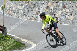 Photo #2204472 | 27-06-2022 14:01 | Passo Dello Stelvio - Waterfall curve BICYCLES