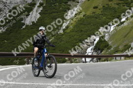 Fotó #3763944 | 08-08-2023 11:59 | Passo Dello Stelvio - Vízesés kanyar Bicajosok