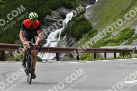 Photo #2180111 | 24-06-2022 14:55 | Passo Dello Stelvio - Waterfall curve BICYCLES