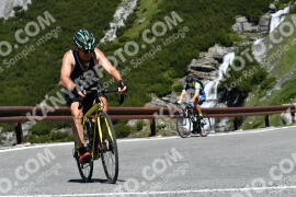 Fotó #2188646 | 25-06-2022 11:11 | Passo Dello Stelvio - Vízesés kanyar Bicajosok