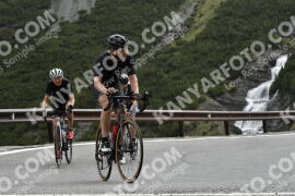Photo #2129188 | 13-06-2022 09:53 | Passo Dello Stelvio - Waterfall BICYCLE riders