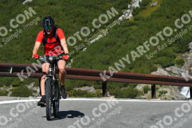 Fotó #4217778 | 09-09-2023 10:59 | Passo Dello Stelvio - Vízesés kanyar Bicajosok