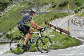 Photo #2205555 | 29-06-2022 10:55 | Passo Dello Stelvio - Waterfall curve BICYCLES