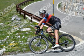 Photo #2170340 | 20-06-2022 13:55 | Passo Dello Stelvio - Waterfall curve BICYCLES