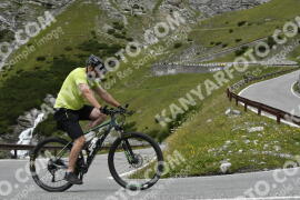 Photo #3657510 | 30-07-2023 12:30 | Passo Dello Stelvio - Waterfall curve BICYCLES