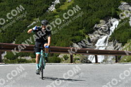 Foto #2488628 | 02-08-2022 14:07 | Passo Dello Stelvio - Waterfall Kehre BICYCLES