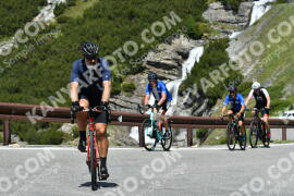 Photo #2137517 | 17-06-2022 11:53 | Passo Dello Stelvio - Waterfall curve BICYCLES