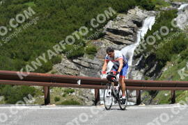 Photo #2207840 | 30-06-2022 11:34 | Passo Dello Stelvio - Waterfall curve BICYCLES
