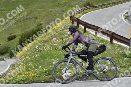 Fotó #3322233 | 02-07-2023 10:27 | Passo Dello Stelvio - Vízesés kanyar Bicajosok