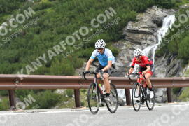 Photo #2437205 | 30-07-2022 10:17 | Passo Dello Stelvio - Waterfall curve BICYCLES