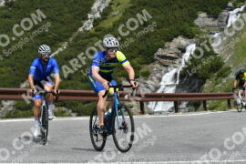 Photo #2173376 | 21-06-2022 10:24 | Passo Dello Stelvio - Waterfall curve BICYCLES