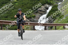 Photo #2205526 | 29-06-2022 10:47 | Passo Dello Stelvio - Waterfall curve BICYCLES
