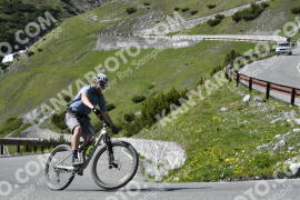 Photo #3132183 | 17-06-2023 16:25 | Passo Dello Stelvio - Waterfall curve BICYCLES