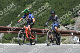 Photo #2352928 | 19-07-2022 11:24 | Passo Dello Stelvio - Waterfall curve BICYCLES