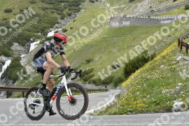 Photo #3283449 | 29-06-2023 11:36 | Passo Dello Stelvio - Waterfall curve BICYCLES
