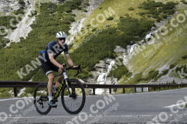 Photo #2755596 | 26-08-2022 13:51 | Passo Dello Stelvio - Waterfall curve BICYCLES