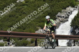 Photo #3238784 | 26-06-2023 11:08 | Passo Dello Stelvio - Waterfall curve BICYCLES