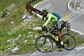 Photo #2336951 | 17-07-2022 13:09 | Passo Dello Stelvio - Waterfall curve BICYCLES