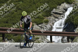 Photo #3171668 | 19-06-2023 10:33 | Passo Dello Stelvio - Waterfall curve BICYCLES