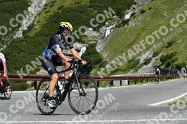 Photo #2319775 | 16-07-2022 10:52 | Passo Dello Stelvio - Waterfall curve BICYCLES