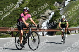 Photo #2183694 | 25-06-2022 09:38 | Passo Dello Stelvio - Waterfall curve BICYCLES