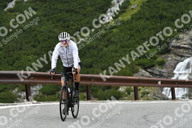 Photo #2440151 | 30-07-2022 11:09 | Passo Dello Stelvio - Waterfall curve BICYCLES