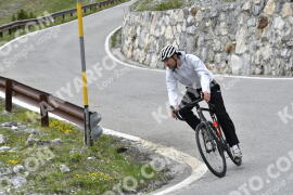 Fotó #2077301 | 01-06-2022 13:46 | Passo Dello Stelvio - Vízesés kanyar Bicajosok