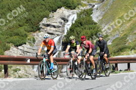 Photo #2697063 | 21-08-2022 10:42 | Passo Dello Stelvio - Waterfall curve BICYCLES