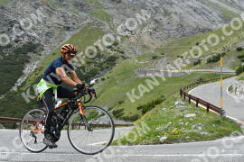 Photo #2172946 | 21-06-2022 13:10 | Passo Dello Stelvio - Waterfall curve BICYCLES