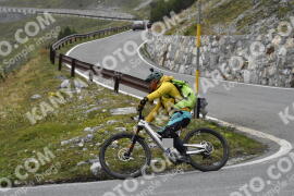 Photo #2882924 | 14-09-2022 09:30 | Passo Dello Stelvio - Waterfall curve BICYCLES