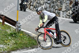Photo #2205850 | 29-06-2022 12:37 | Passo Dello Stelvio - Waterfall curve BICYCLES