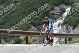Photo #2385492 | 24-07-2022 16:26 | Passo Dello Stelvio - Waterfall curve BICYCLES