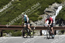 Photo #2117145 | 11-06-2022 11:10 | Passo Dello Stelvio - Waterfall curve BICYCLES