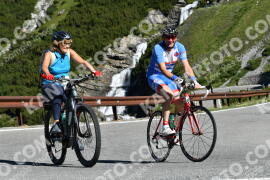 Photo #2183564 | 25-06-2022 09:32 | Passo Dello Stelvio - Waterfall curve BICYCLES