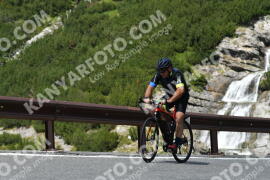 Photo #2378361 | 24-07-2022 12:47 | Passo Dello Stelvio - Waterfall curve BICYCLES