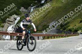 Foto #2484635 | 02-08-2022 10:22 | Passo Dello Stelvio - Waterfall Kehre BICYCLES